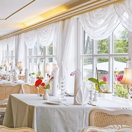 Forsthaus Seebergen 酒店 Lutjensee