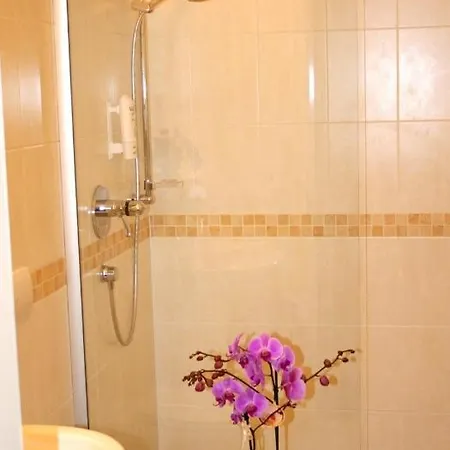 Hotell Forsthaus Seebergen Lutjensee
